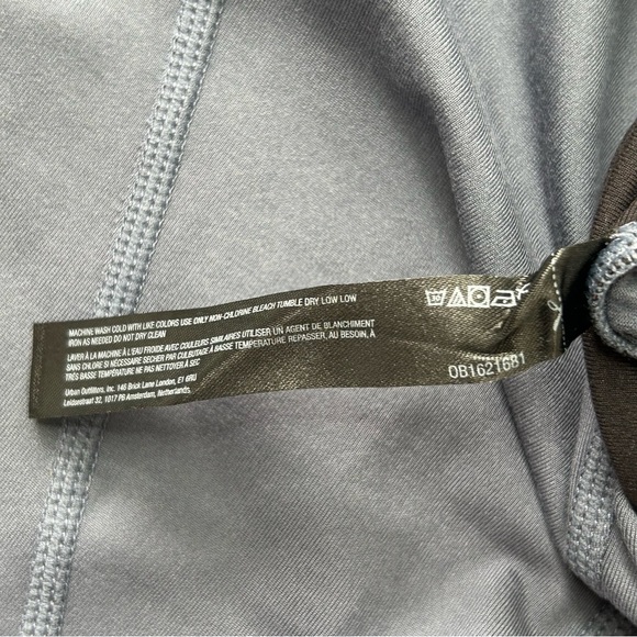 Free People Movement Flares Leg Yoga Pants Grey/Black Small NWOT - Picture 8 of 8